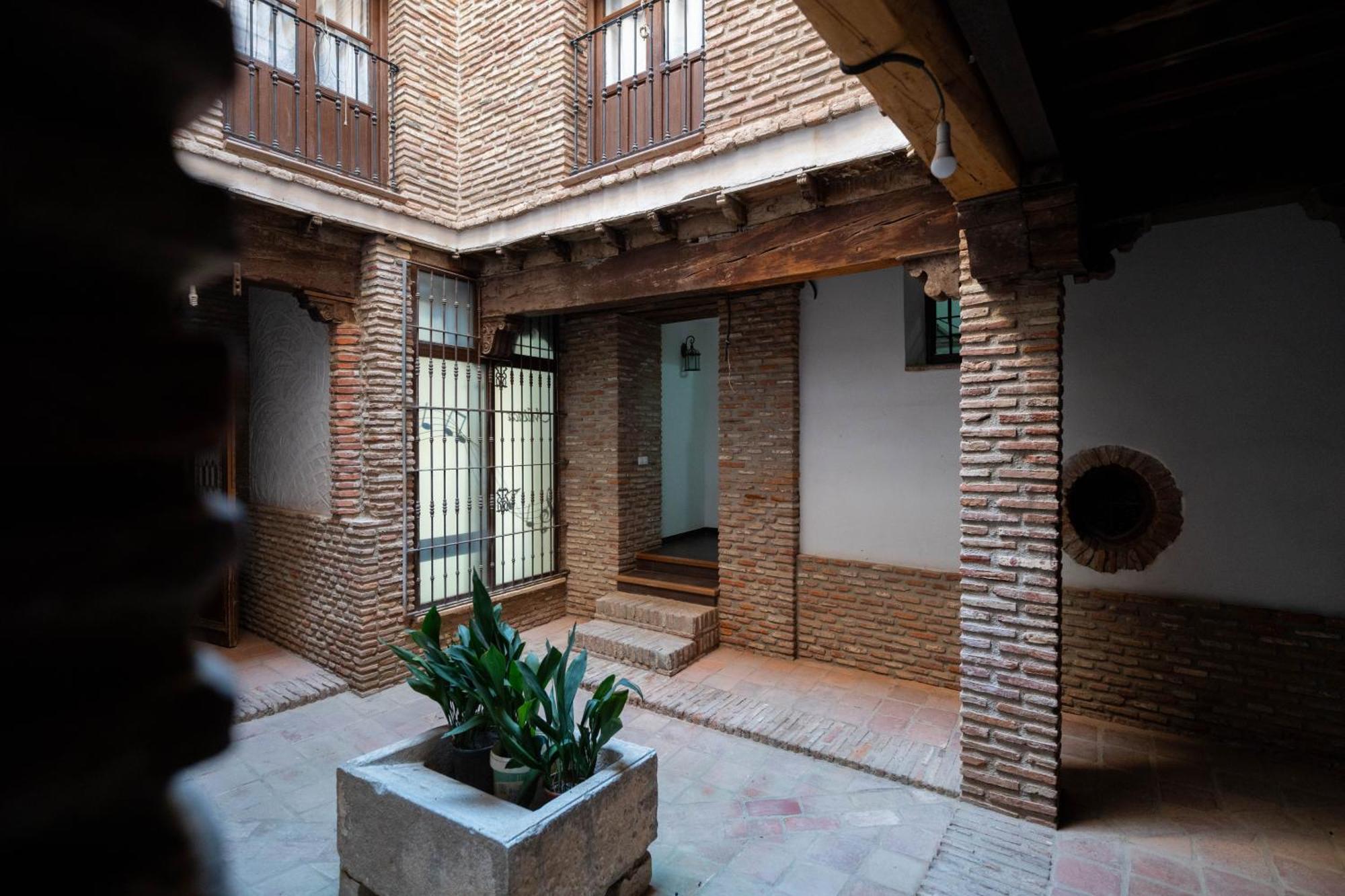La Fonda De La Calle Ancha Guadix Exterior photo